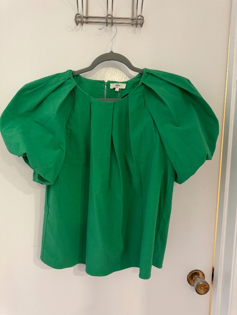 Green puff sleeve blouse - entro